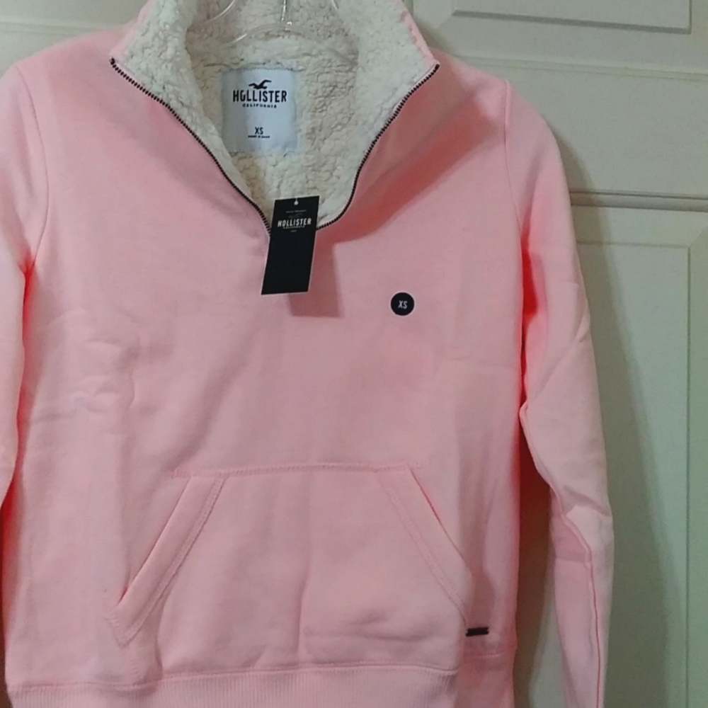 SOFT PINK HOLLISTER SWEATER